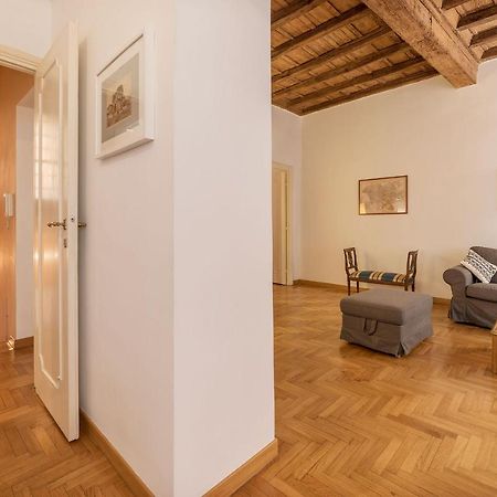 A Peaceful Retreat 2 Minutes From Piazza Navona - FromhometoРим Экстерьер фото