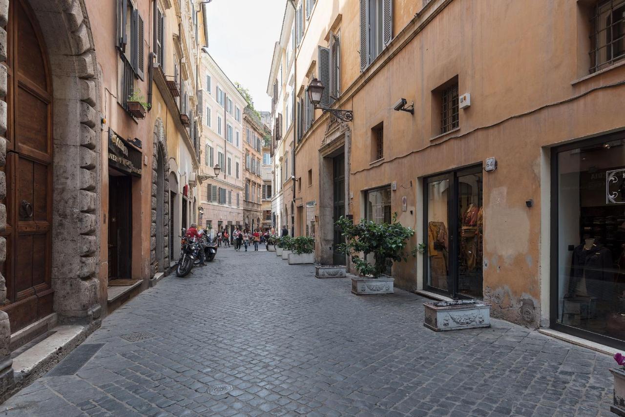 A Peaceful Retreat 2 Minutes From Piazza Navona - FromhometoРим Экстерьер фото