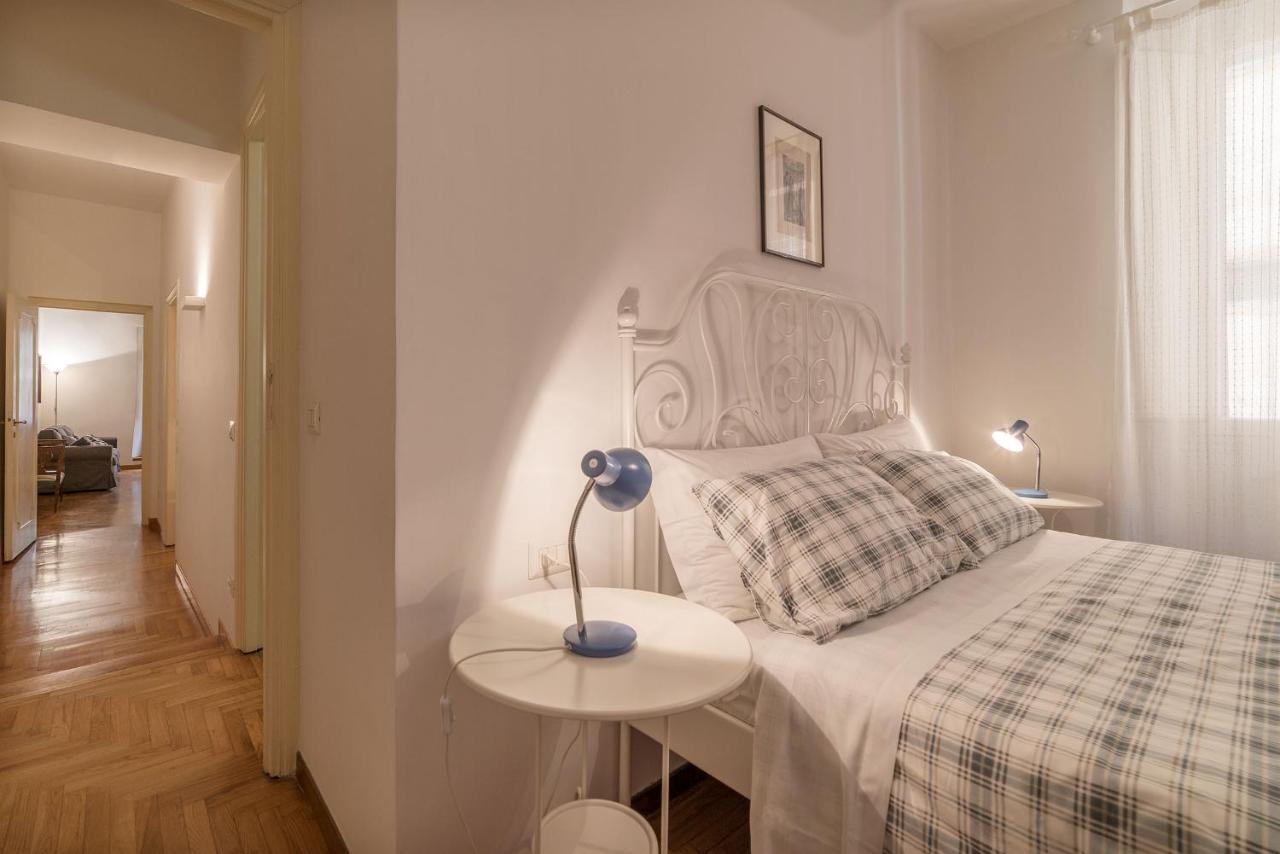 A Peaceful Retreat 2 Minutes From Piazza Navona - FromhometoРим Экстерьер фото
