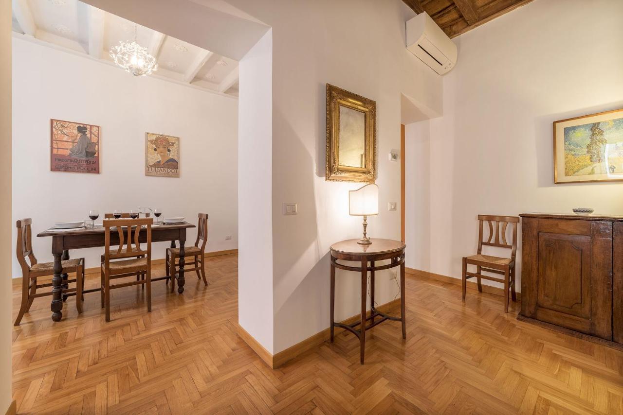 A Peaceful Retreat 2 Minutes From Piazza Navona - FromhometoРим Экстерьер фото